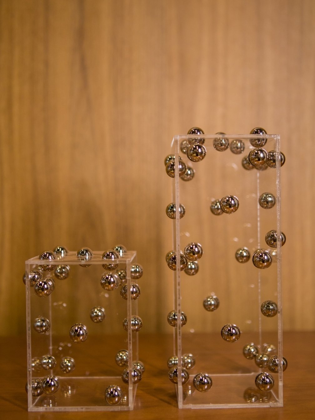 ESFERAS PRATA METAL - CAIXA ACRILICA